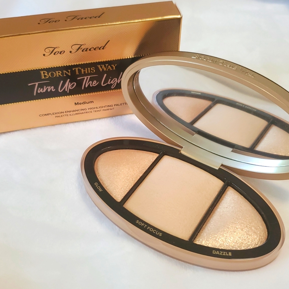 NIB Too Faced Born This Way Turn Up The Light Highlighter Palette MEDIUM